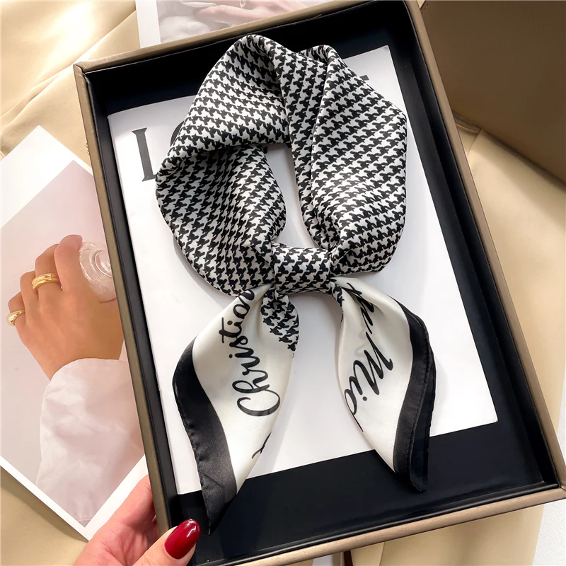 Foulard Carré En Satin Polyester 90x90 Cm - Multifonction, Pour Cheveux, Cou Ou Sac, Cadeau élégant Pour Femme