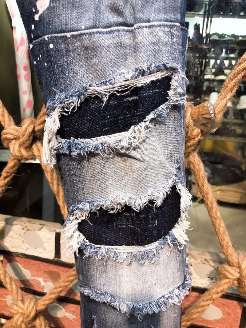 new design D2 Men Jeans Printed Coolguy Long Pants Straight Multiple Pockets Hole SLIM blue D2 embedded jeans pant 9608 4