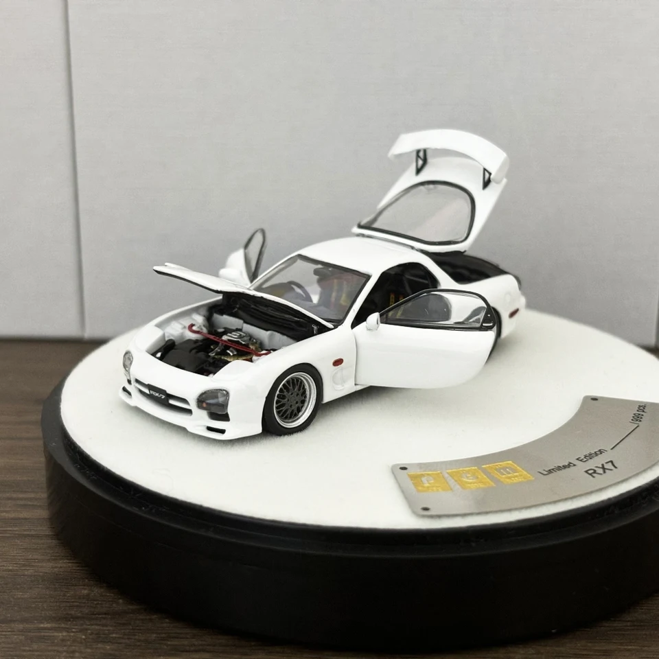 PGM-RX7フルオープンダイキャストモデルカー、ホワイトカラー、1:64