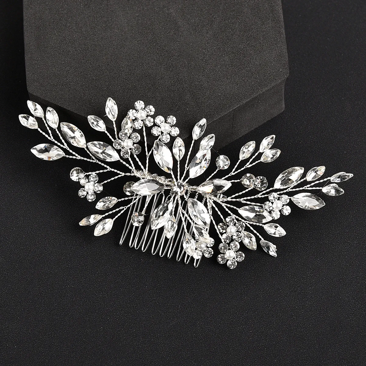 Hair Comb Hair Accessory Hair Headdress Bridal Headwear New Hair Card Bridal Headdress Handmade Inlaid Crystal Comb Ladies Rhinestone Gift Wedding Portrait Accessories