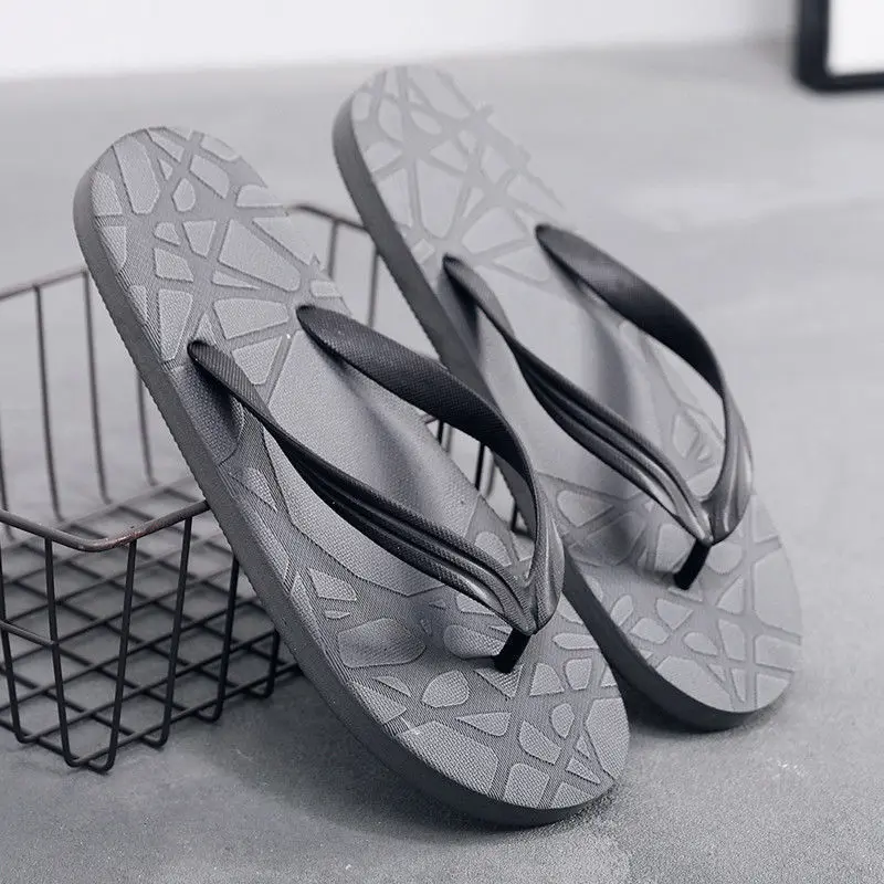 

Flip Flops Men Personal Korean Style Beach Non-Slip Wear-Resistant Comfortable Lightweight Comfortable Slippers Men Shoes