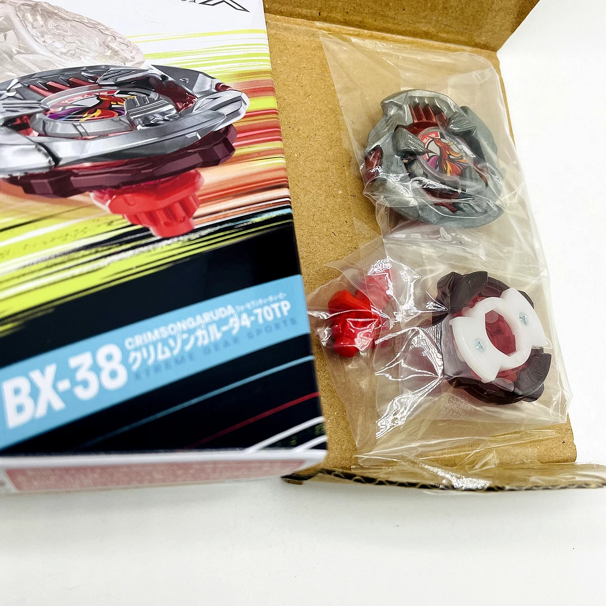 GENUINE Toupie Beys X BX-38 Booster Crimson Garuda 4-70TP in original packaging 4