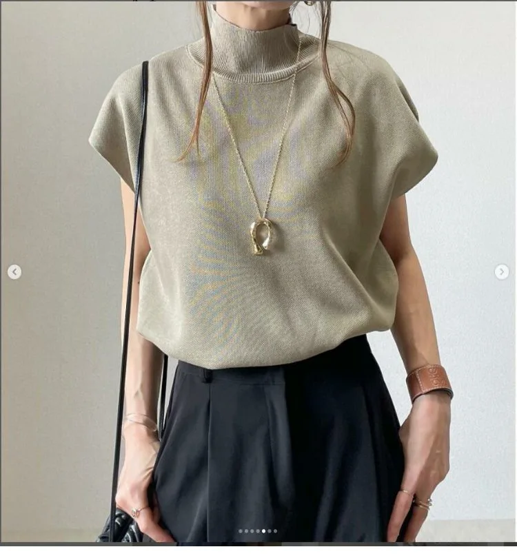 

2023 Japanese Style Semi-High Collar Sweater Sweater With Bottomed Vest