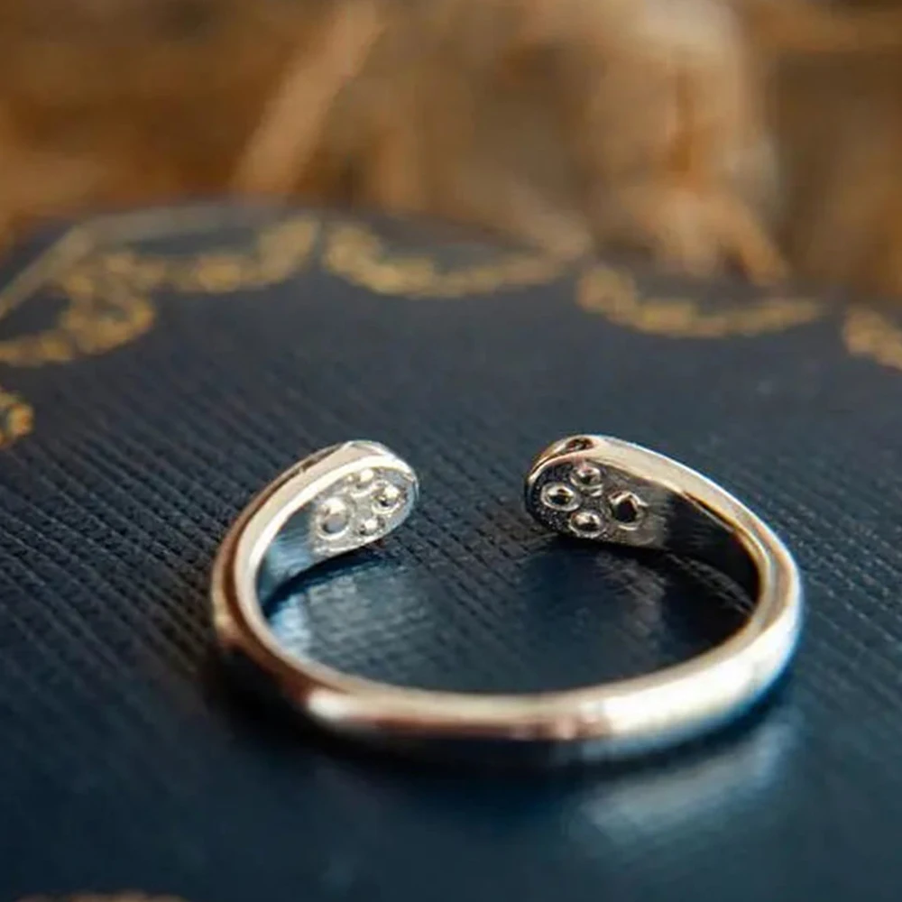 Fashionable and Creative Cat and Puppy Paw Print Open Ring