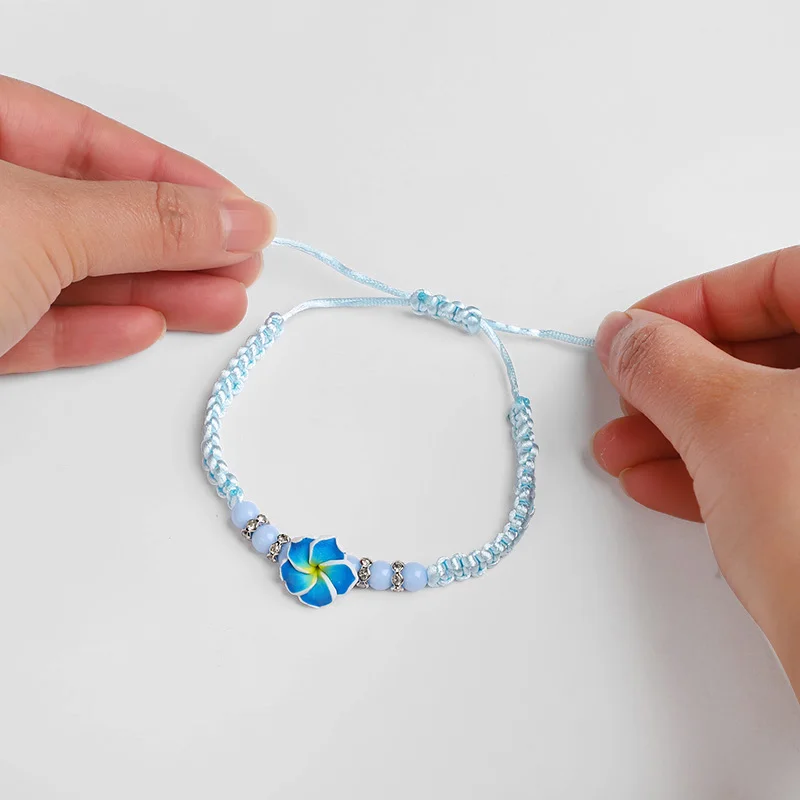 5 Stück Hawaiianische Plumeria-Blumen Armbänder Luau Sommer Strand Party Geschenk Aloha Tropische Geburtstagsdekoration Hochzeit Perlen-Armreifen – Detail 10