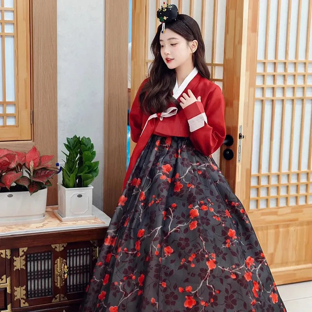 전통 아시아 의상의 아름다움을 만나다