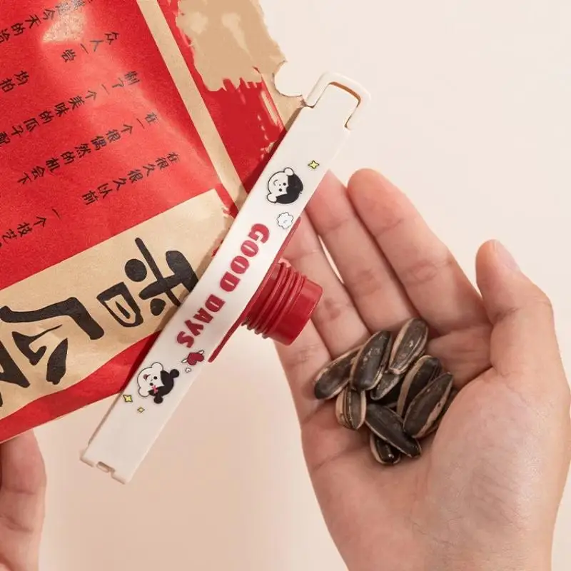 1/2PCS Kitchen Storage Food Snack Sealing Bag Clips Screw Cap Seasoning Bag Milk Powder Bag Preservation Clip Home Accessories