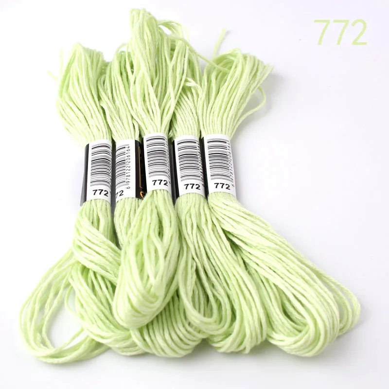 772