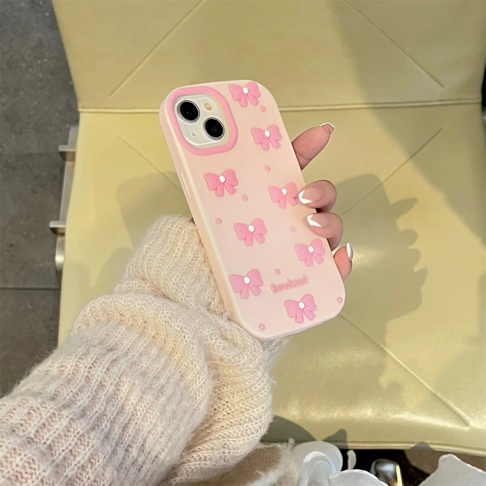 Cute Cartoon Pink Pearl Bow Shockproof Silicone Phone Case - Soft and Luxurious Protection