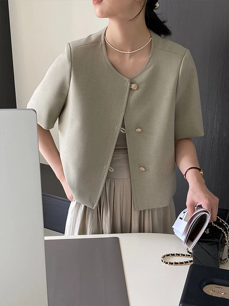 [LANMREM] Minimalism Short Sleeve Blazers For Women Round Neck Single Breasted Office Lady Loose Jackets 2024 Summer New 26D9145