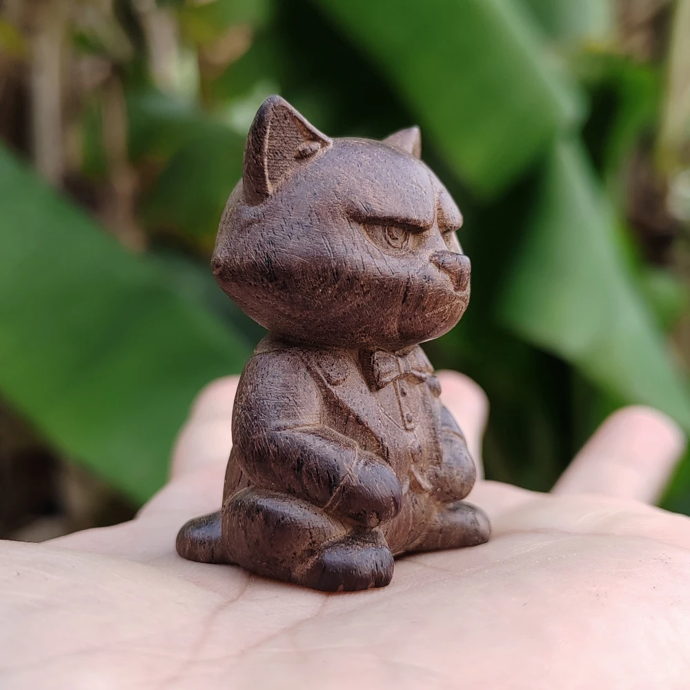Hand-Carved Wooden Cat Figurine - Modern Abstract Ornament for Creative Decor & Gifts