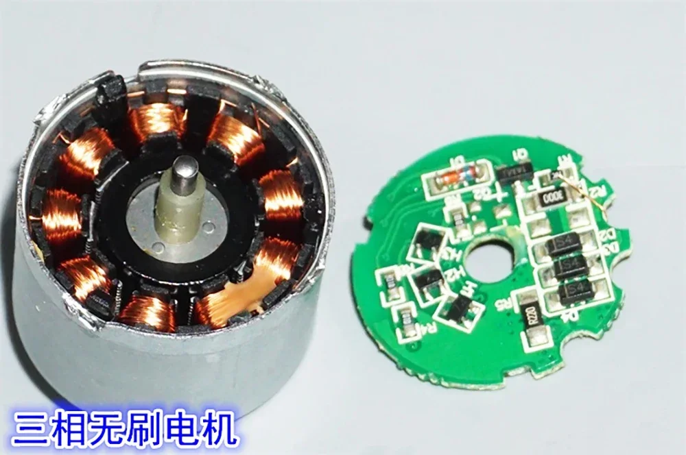 Motore senza spazzole DC B2418 12 V 5000 giri/min PWM per modellismo