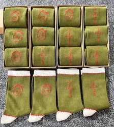 3 pairs of men's gift box military green cotton socks, sports and leisure women's letters hip-hop street skateboard socks