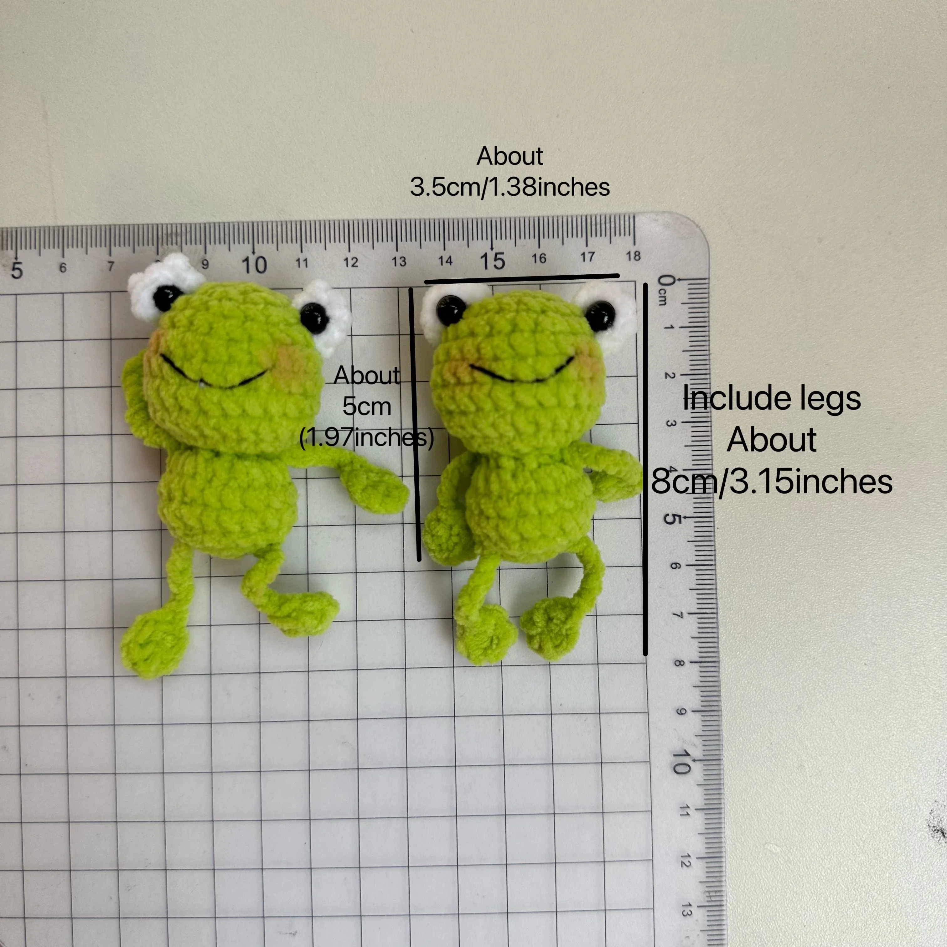 Mini Knitted Frog Keychain 6