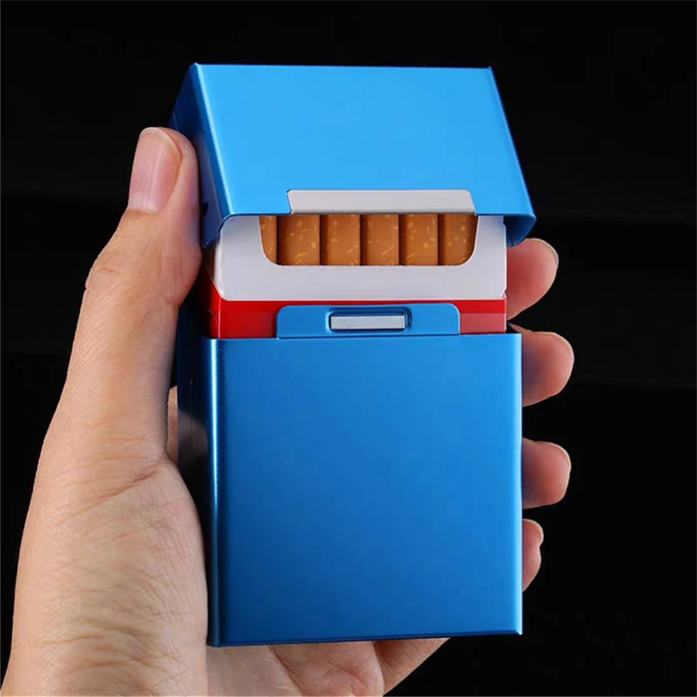 Sleek Metal Tobacco Cigarette Case for Men - Durable and Stylish Holder