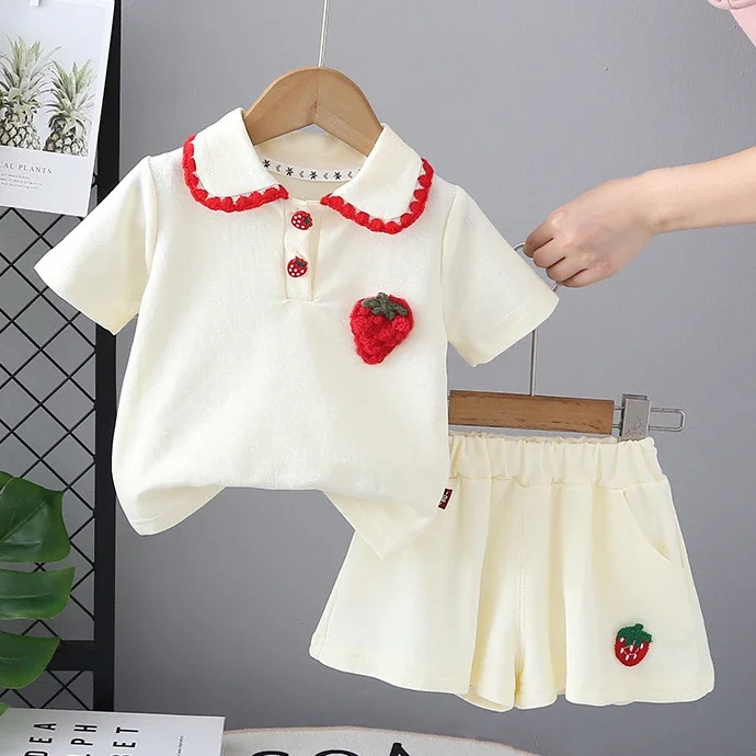 thumbnail image 1 of Conjunto coreano de manga corta de fresa para niña, Polo, pantalones cortos, traje de 2 uds., camisetas bonitas para niño, verano 2025, 2025, 1 of 6