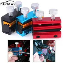 

1PC Motorcycle Aluminium Cable Lube Tool Lubrication Wire Oiler Brake Line 4.2x2.8x1.8cm Motorcycle Wire Oiler Red/Blue/Black
