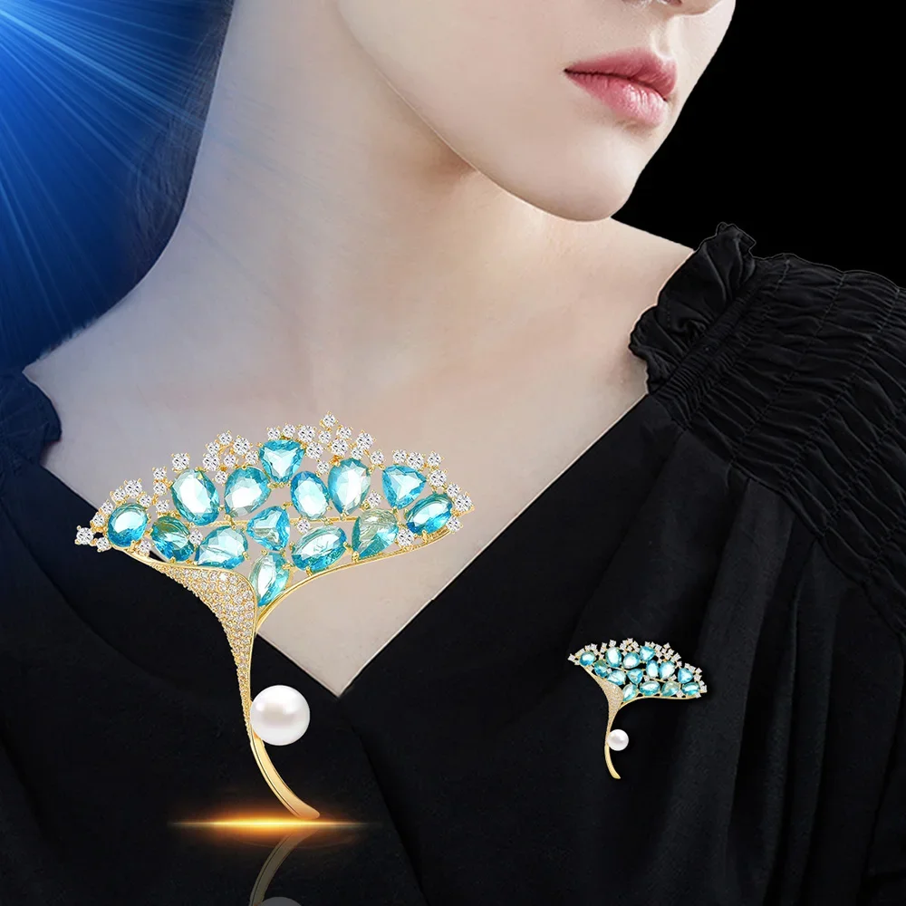 

Luxurious Gingko Leaf women Brooch Fashion Crystal Plant Leaf Brooches Accessories Jewelry Christmas Gift Wholesale direct sales