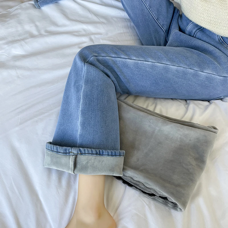 

2022 Winter Warm Flare Jeans For Women High Waist Thicken Denim Straight Pants Stretch Velvet Jean Slim Fall Trousers 249