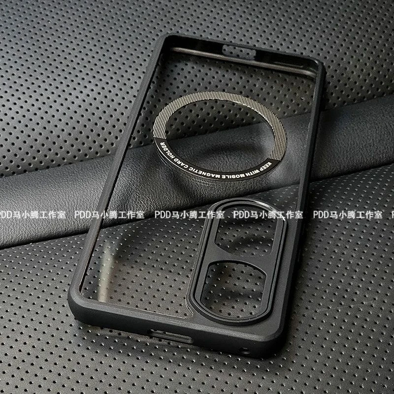 Magnetic Transparent Shockproof Silicone Phone Case with MagSafe Compatibility