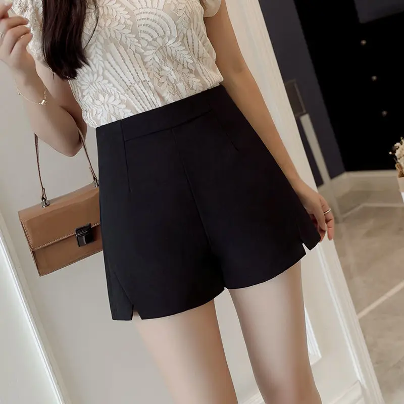 [ NERDY ]★25SS★韓国人気★WOMEN’S SOUFFLE SHORTS MUSINSA | NERDY Women's Soufflé Shorts (25SS) (Cream/Soft Blue)