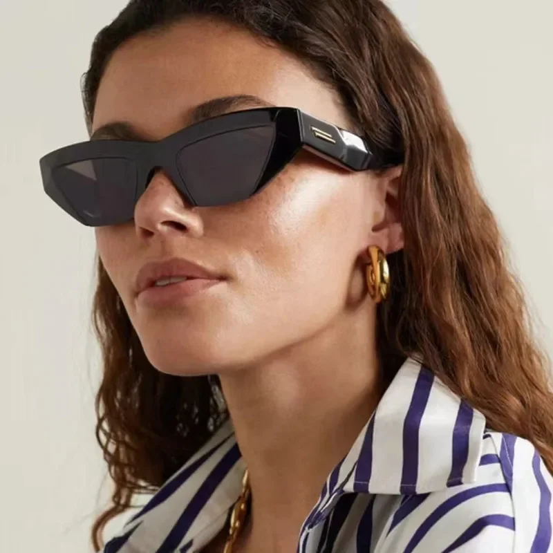 

Sexy Cat Eye Black Sunglasses Women Vintage Luxury Brand Small Rectangle Sun Glasses Female UV400 Protection Simple Ladies Shade