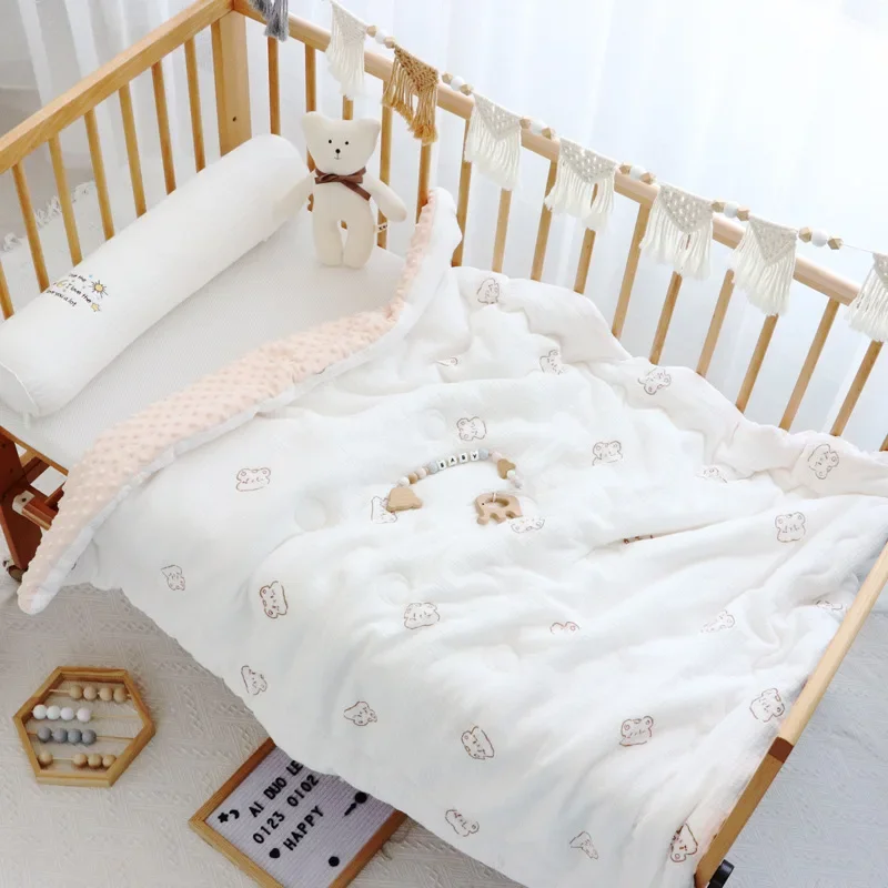 

Crib Quilts Baby Comforter Child Toddler Bed Linen Bedspread Muslin Cotton Thick Blanket Kindergarten Cot Bedding Cute 120x150cm