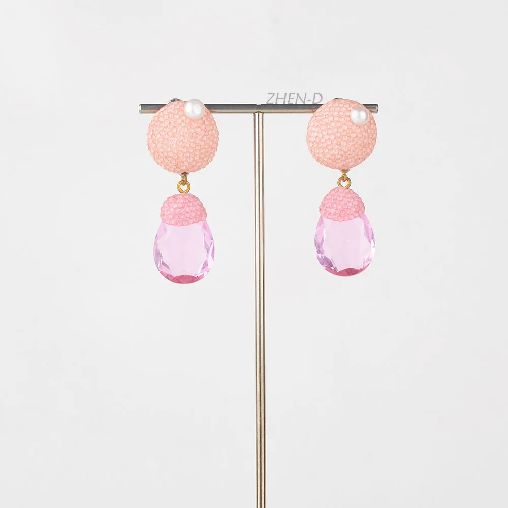 

Женские серьги с натуральным жемчугом