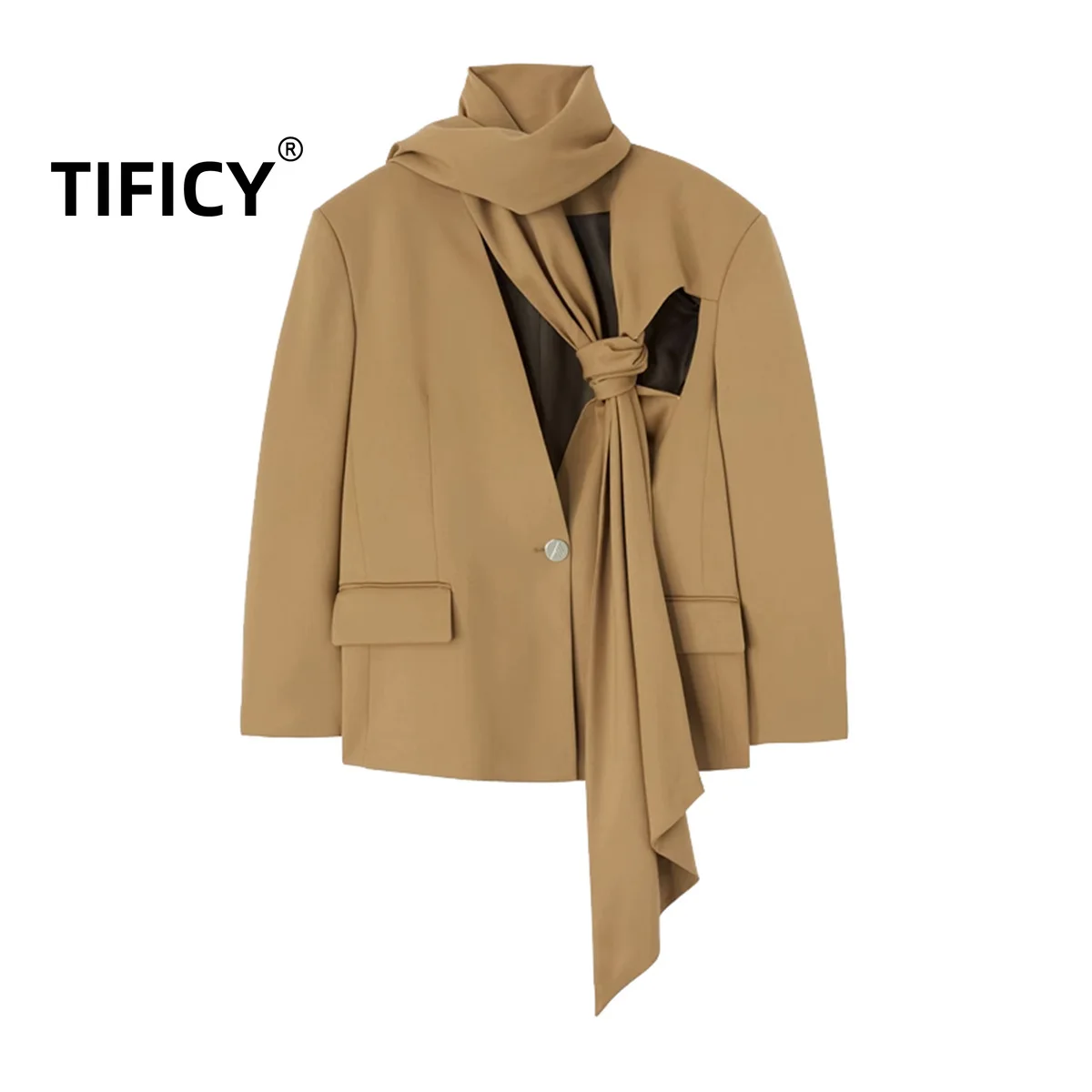 Рисунок 4 - Женский осенне-зимний комплект