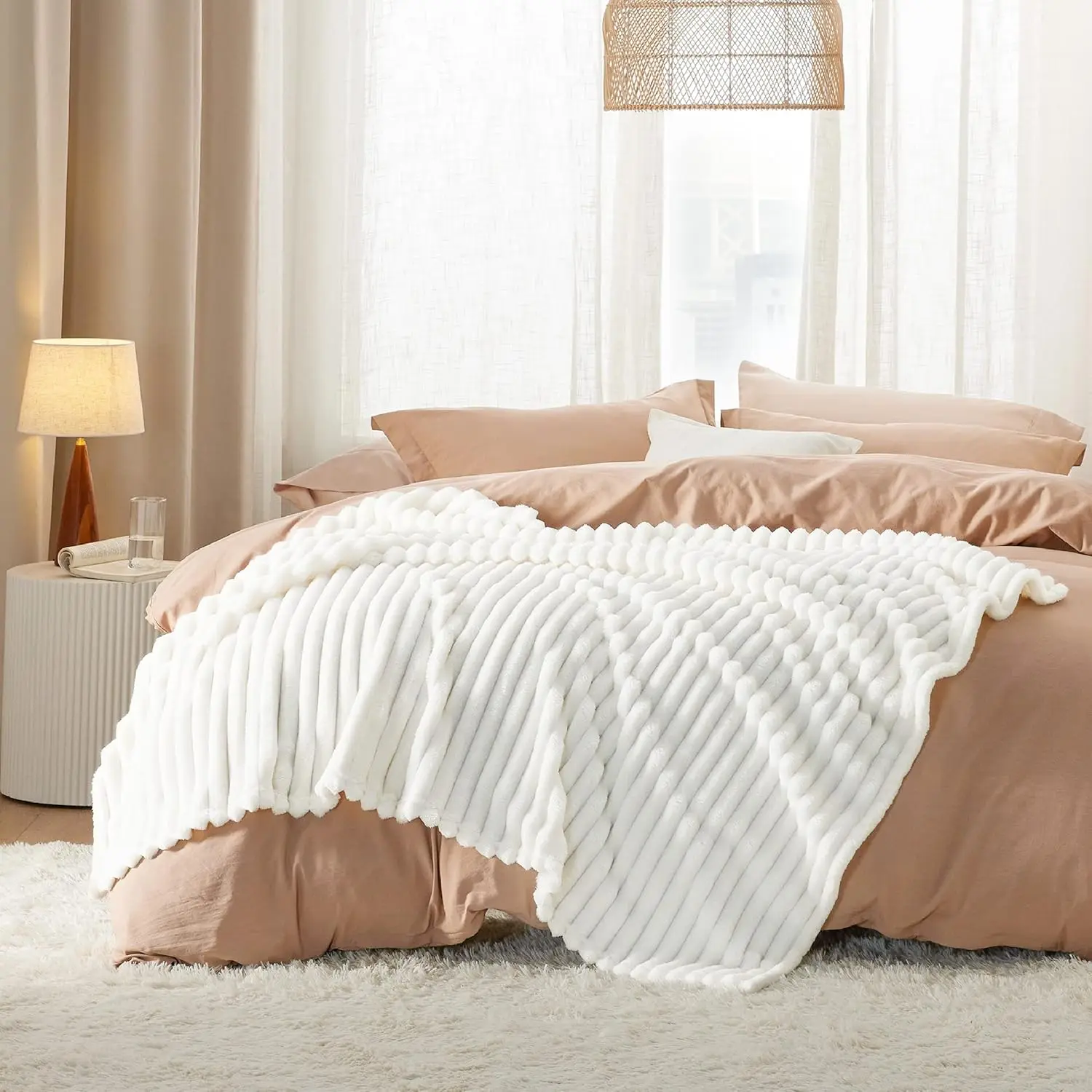 White Fleece Throw Blanket for Couch - Super Soft Cozy Blankets for Women, Cute Small Blanket for Girls, 59x79 Inches 6