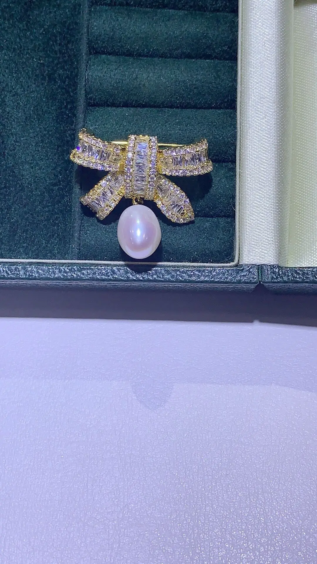 fashion female  Freshwater Pearl brooch brooch