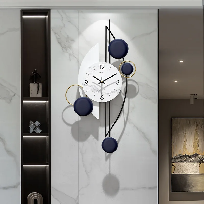 

Большие металлические часы, современный дизайн, стильные бесшумные настенные часы для гостиной, простой фон, украшение для стены, декоративные часы