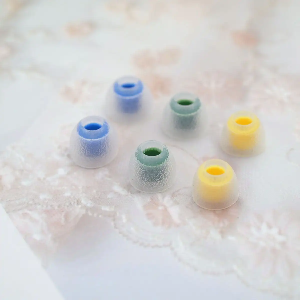 TANGZU Tang Sancai 매트 텍스처, 스트레이트 치아 그루브, 의료 등급 실리콘 이어팁, 3 가지 크기 이어팁