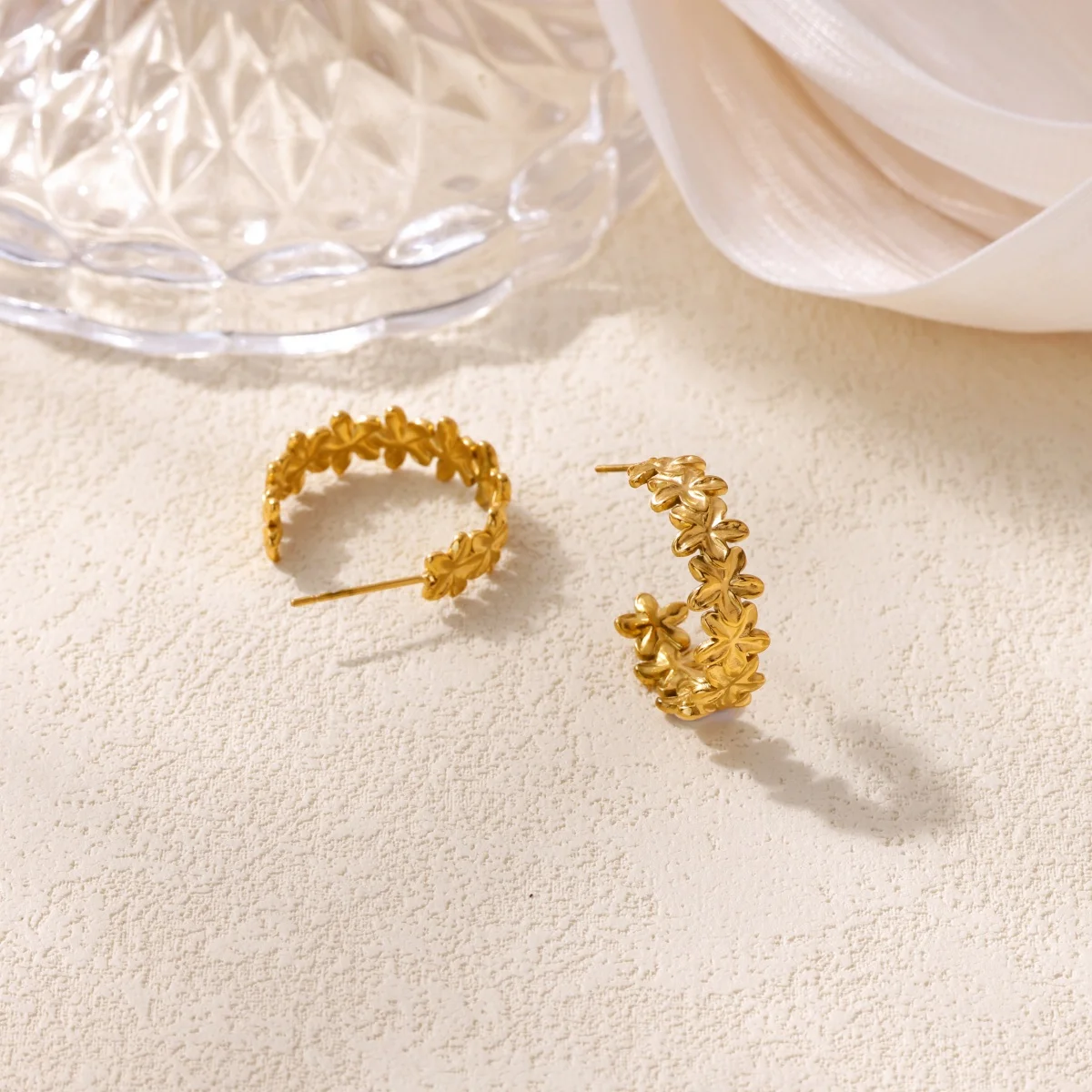 Fashion Stainless Steel Flower Hoop Earrings For Women