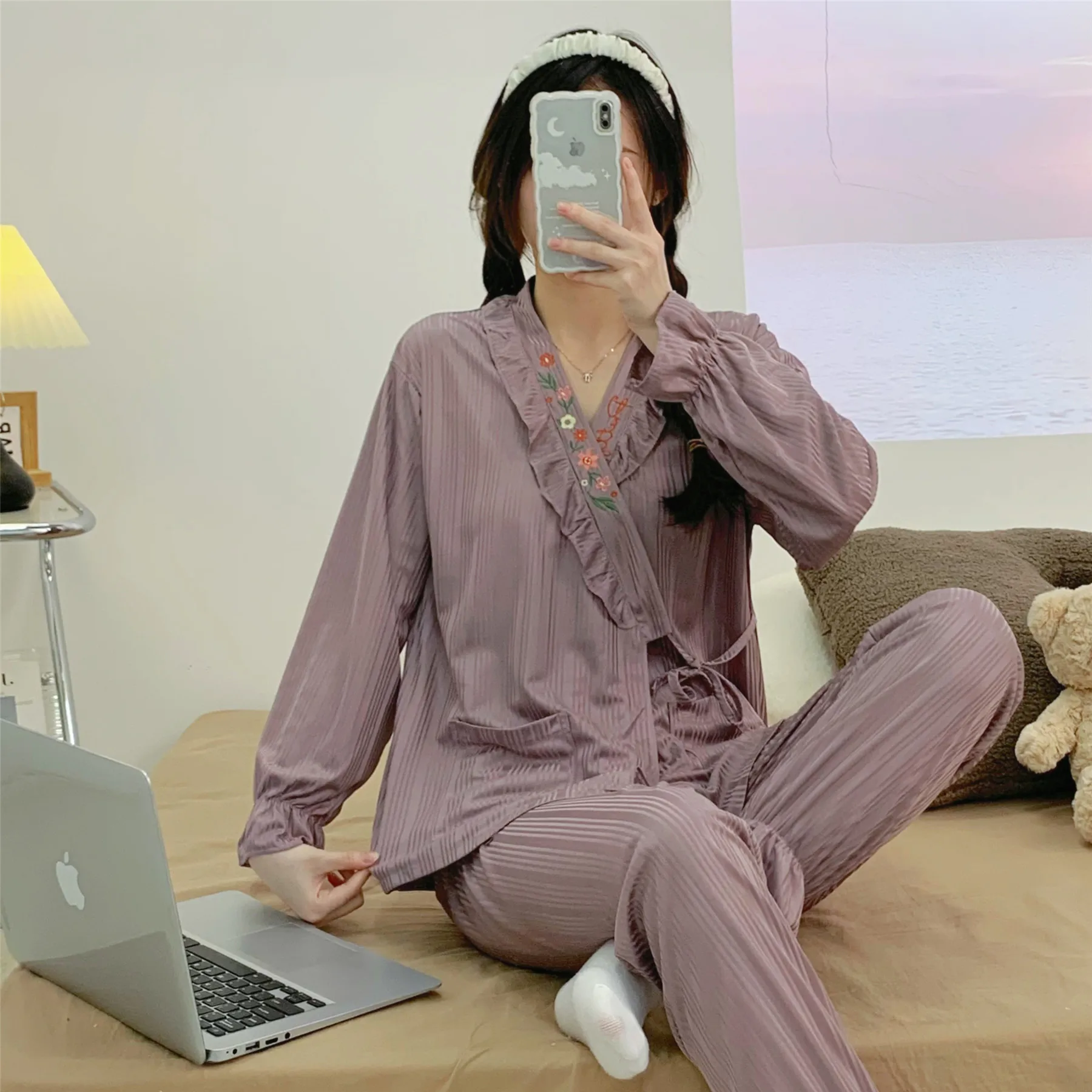 Kimono Pajamas Women's Spring and Autumn Thin Striped V-Neck Long Sleeves 2024 New Embroidered Sweet Casual Homewear Suits