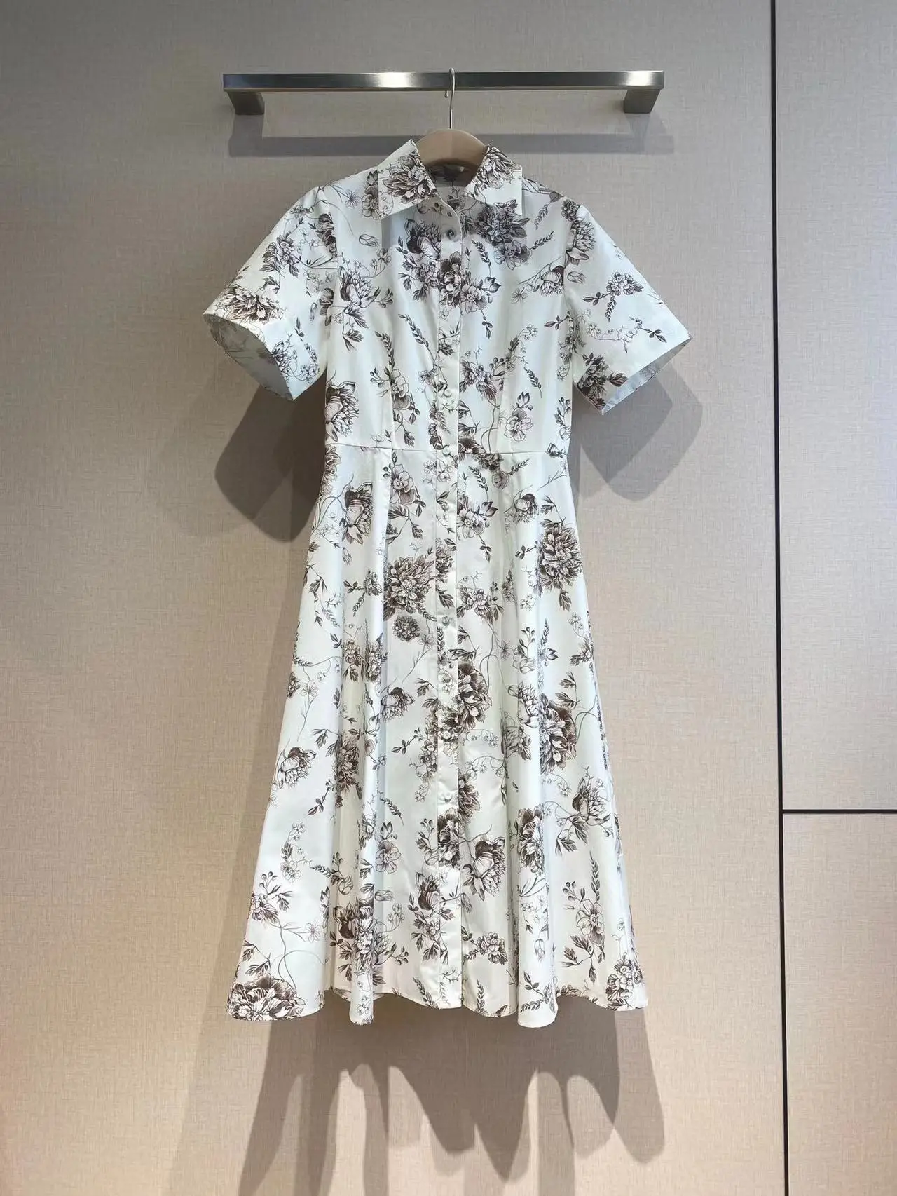 

Runway Fashion Women Dress 2022 Summer Short Sleeves Single Breasted Flower Print Midi Party Holiday Dress