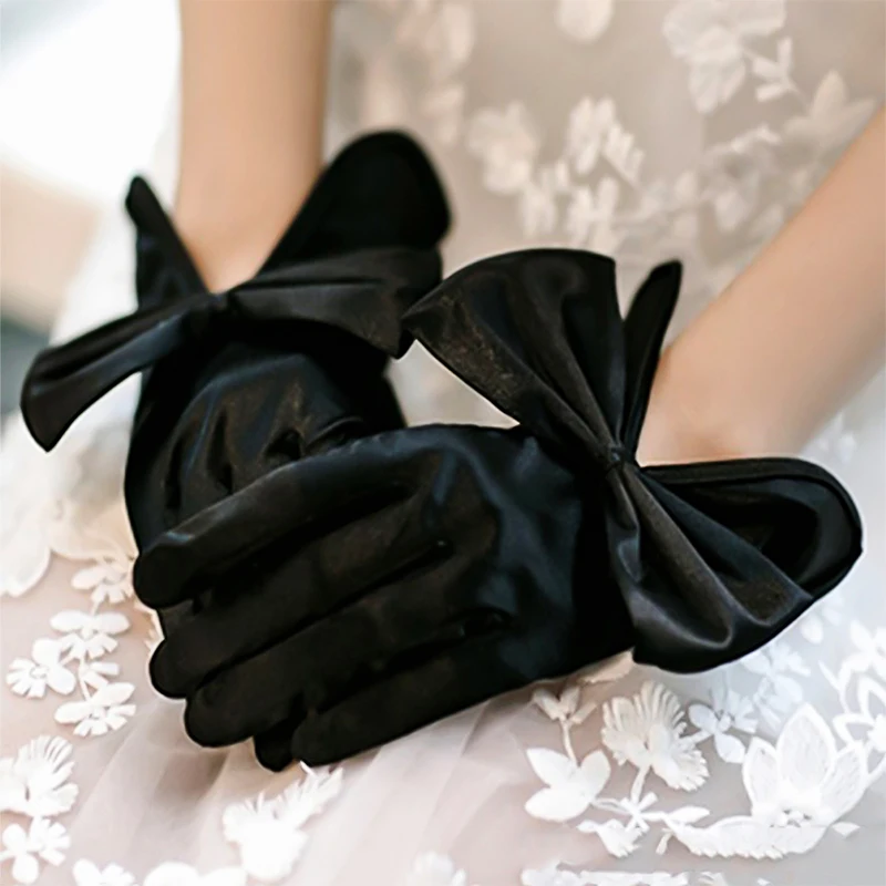Cross-Border New Exquisite Bride Gloves Pearl White Wedding Satin Material Gloves Photography Props Short Lace Bow Decoration