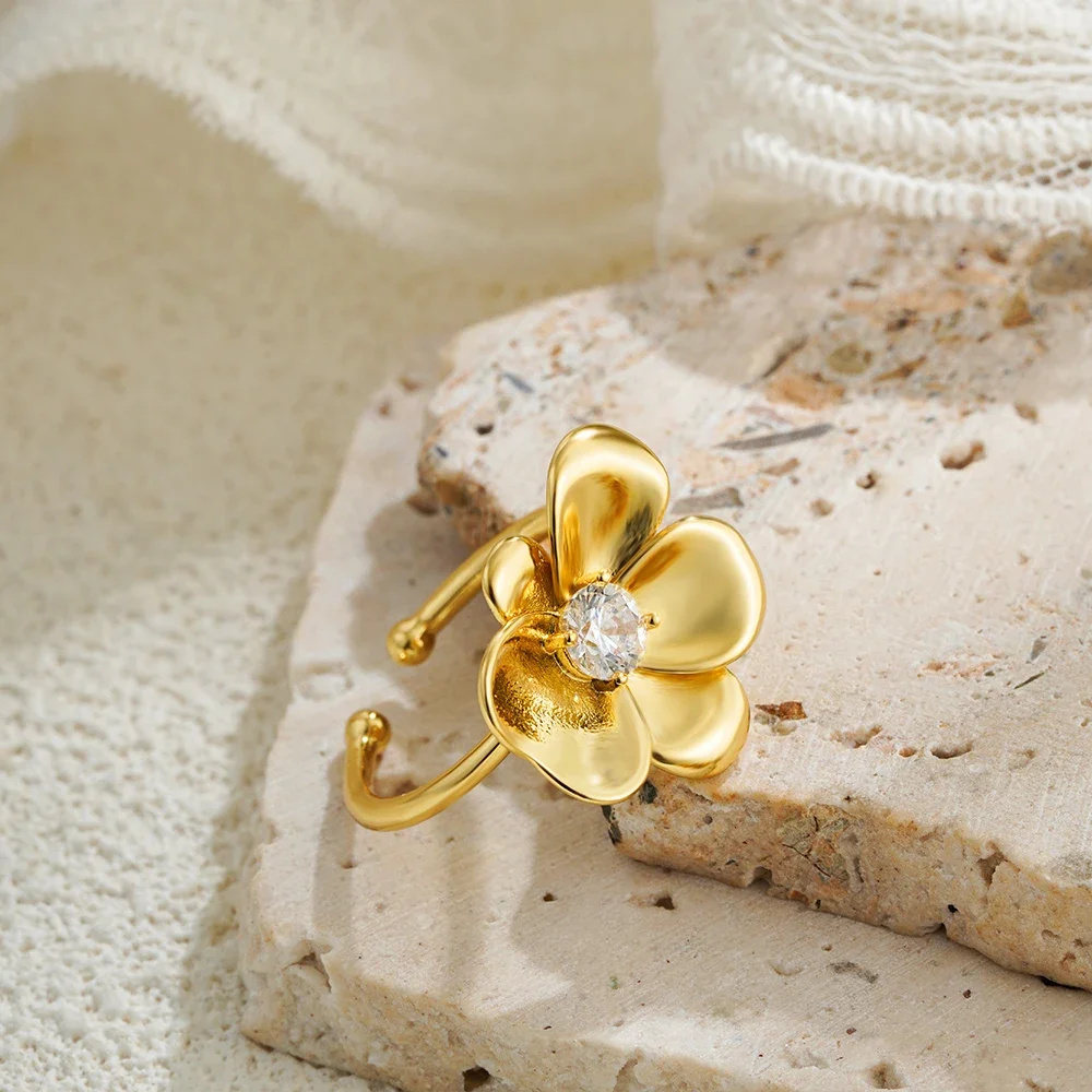 Charm Metal Petal Zircon Opening Rings for Women Stainless Steel 18K Gold Plated Flower Wedding Ring Unique Jewelry Accessories