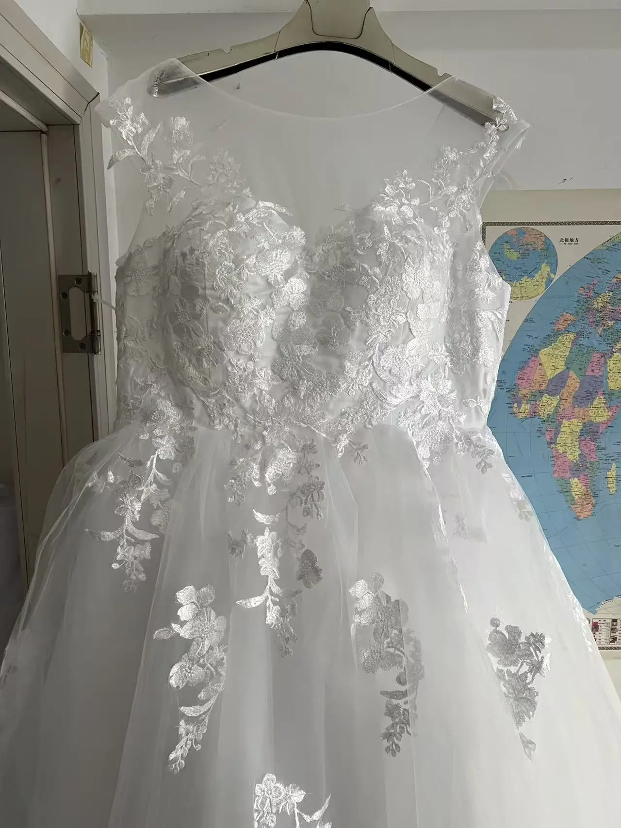 chinese dress ladies Dreamyannie Women Wedding Dress A-Line Princess V Neck Tulle Lace Sweep  Train Bridal Dress With Appliques Lace  Dreamyannie UK