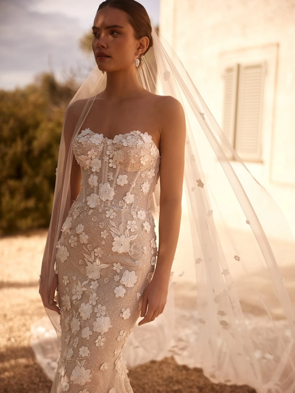 long sleeve 3d floral wedding dress Long Puff Sleeves Wedding Dress With 3D Floral Lace Details, Tulle Skirt Bridal Dress With Long Train