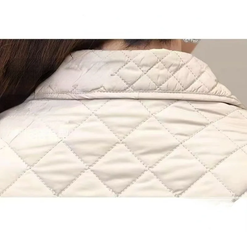 2023 New Small and Exquisite Mother Loaded Plus Size Loose Slim Short Fashion Cotton-padded Jacket Coat.
