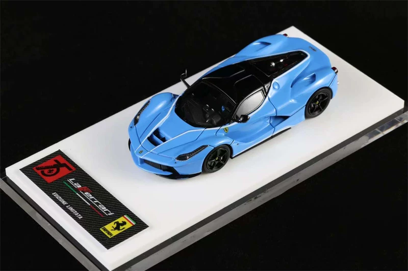 Dmh-1-64-laferrari-knight.jpg