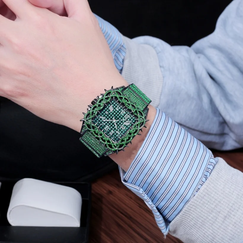 Hip Hop Men's Iced-Out Diamond Luxury Quartz Watch with Date Feature