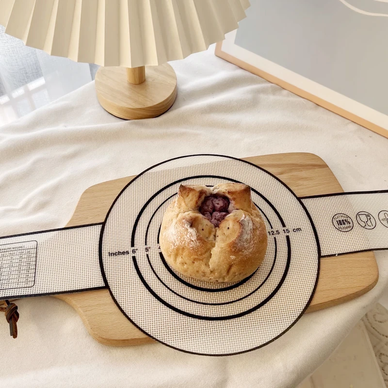 Silicone Non-Stick Bread Kneading and Transfer Pad with Long Handle – Heat-Resistant Bakery Tool
