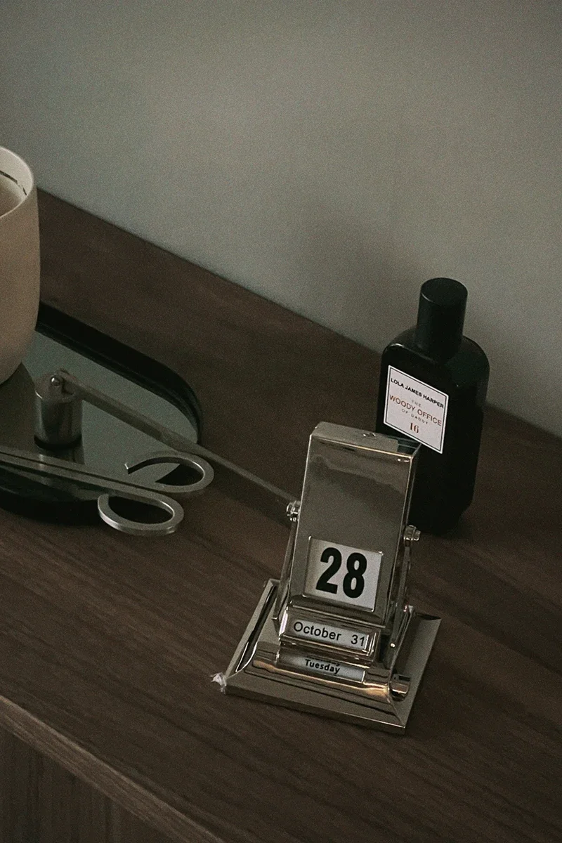 vintage】ボタン式永久デスクカレンダー レジ型