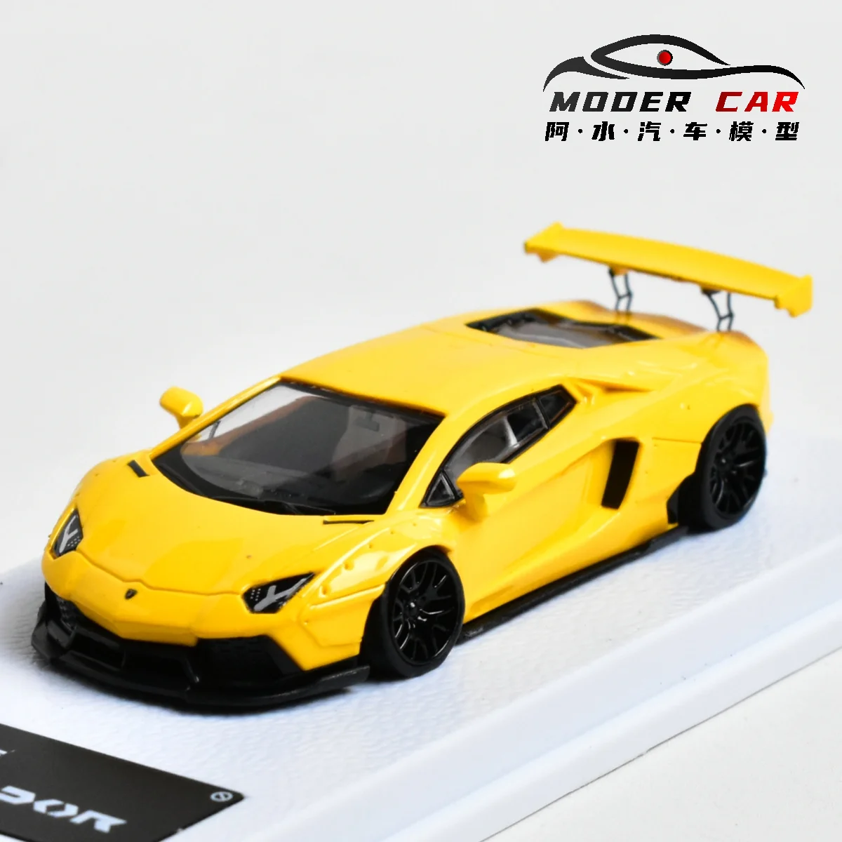 S0f28ba01f0d44ad89c72f9cd6d31a01dB MJ 1:64 LP700-4 Resin Diecast Model Car