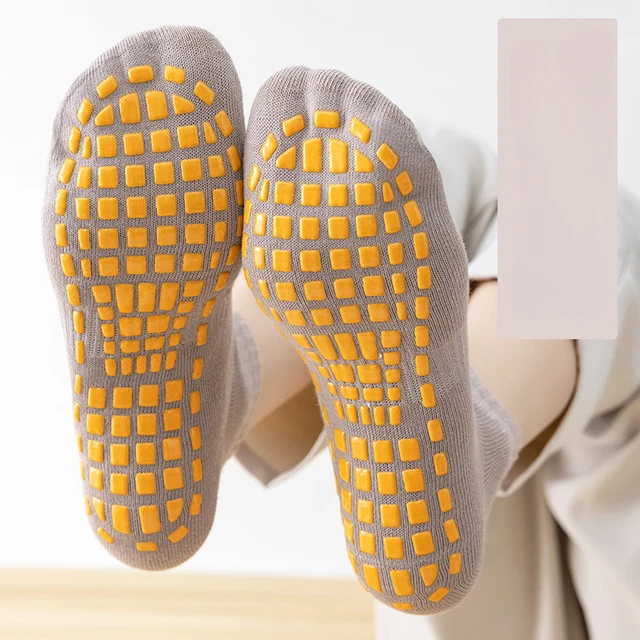Anti slip Sports socks Children playground Trampoline floor socks Breathable sweat absorbing adult Mid tube Yoga socks Running 3