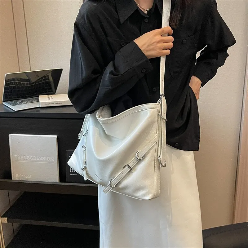 1pc One-Shoulder Tote Bag Cross-Body Trendy Large Capacity For Women For Ladies' Daily Life Fashion Chain Shoulder Bag