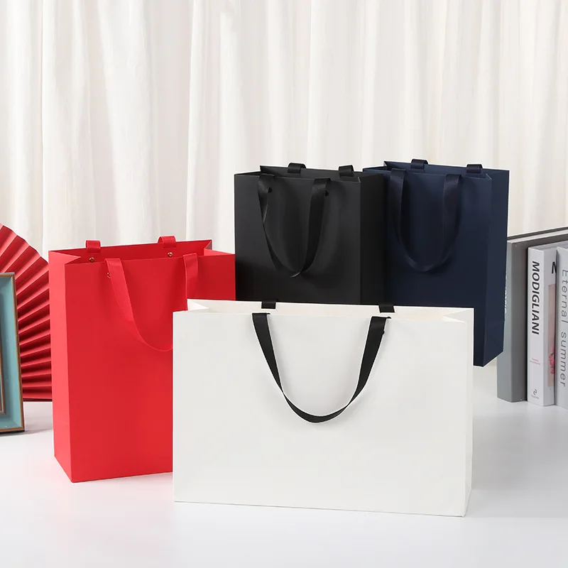 

Exquisite Solid Color Sturdy Rivet Reinforced Gift Bag Multi Color Thickened Kraft Paper Handbag Clothing Minimalist Handbag