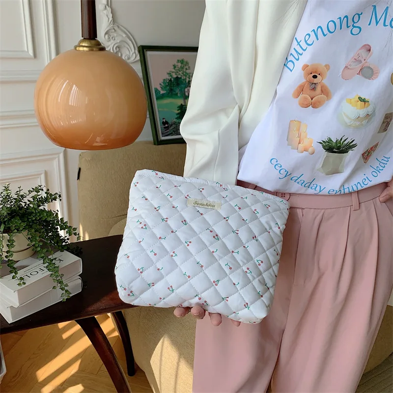 1 Pc Cartoon Baby Diaper Bag for Women Aesthetic Floral Bear Infant Baby Diaper Organizer Portrable Travel Baby Item Storage Bag